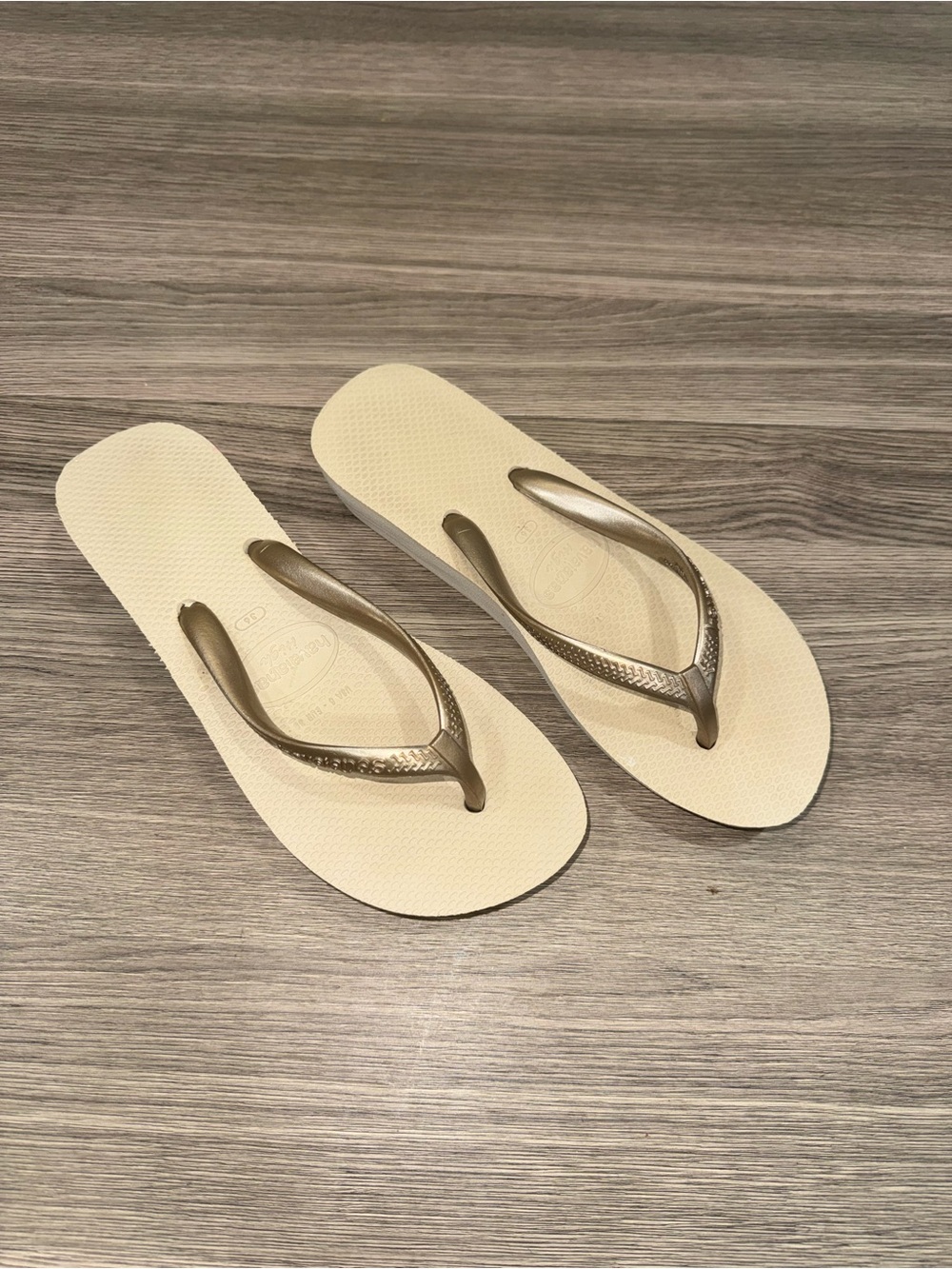 Havaianas High Platform Wedge Flip Flops | US 6 / EU 36 | Excellent
